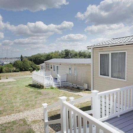 Riverside Holidays Lower Swanwick Exterior foto