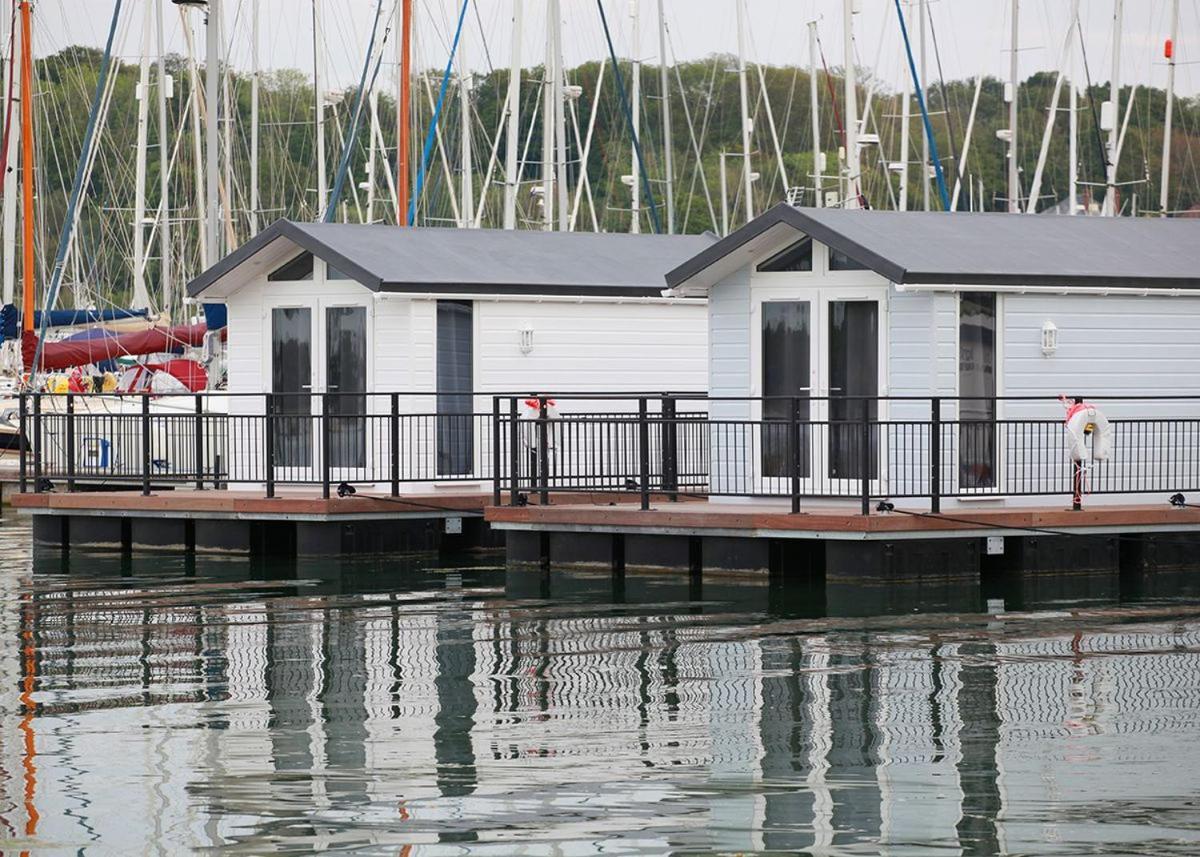 Riverside Holidays Lower Swanwick Exterior foto